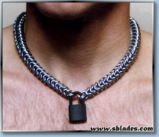 Snake slave collar w/black lock